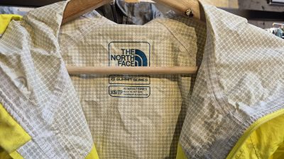 The North Face Summit Series 2.5 Layer Hyvent