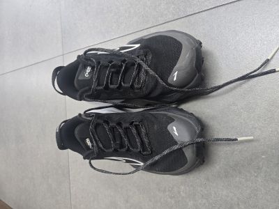 Brooks Caldera 8