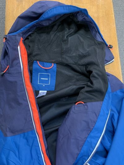 Otra Chaqueta Impermeable