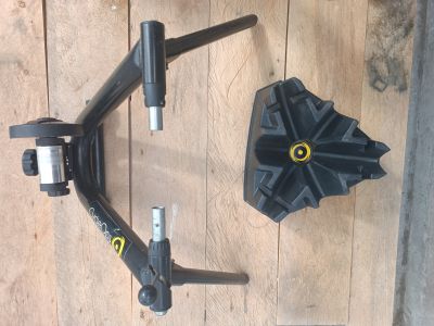 Cycleops Rodillo Y Soporte De Llanta Delantera
