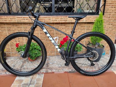 Trek Xcaliber 8