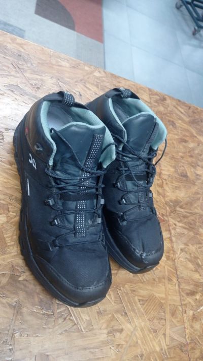 On Running Cloudtrax Waterproof
