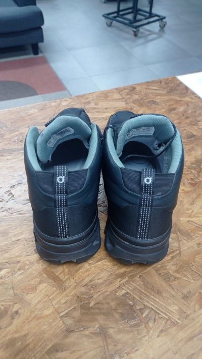 On Running Cloudtrax Waterproof