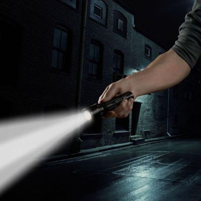 Nite Ize Linterna De Mano Táctica Recargable Powerswitch Inova T8