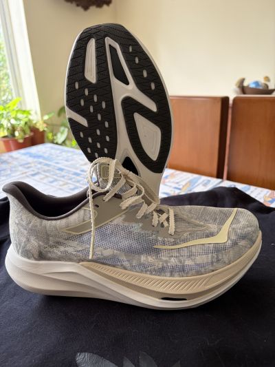 Hoka One One Rocket X 3 John Elliott