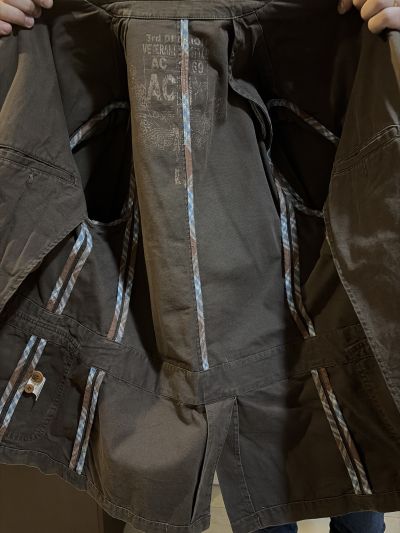 Otra Parka Café Casual