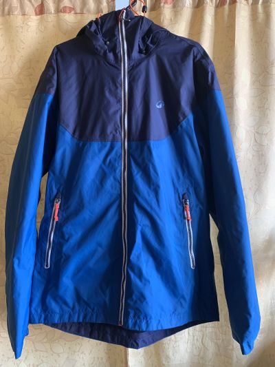 Otra Chaqueta Impermeable
