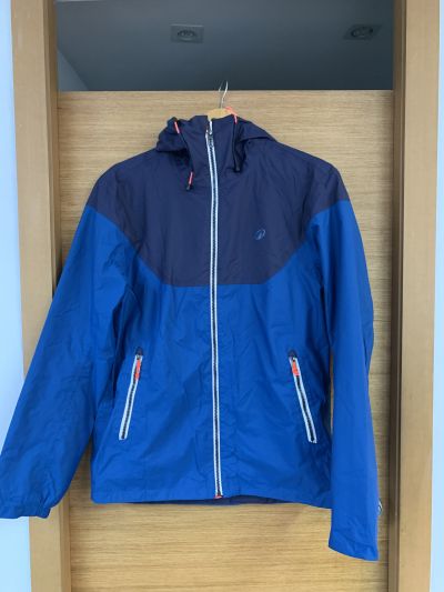 Otra Chaqueta Impermeable