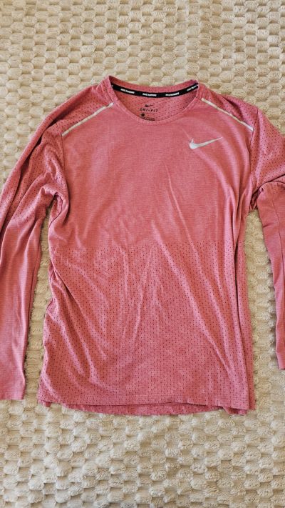 Nike Buzo