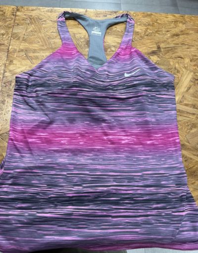 Nike Camiseta Deportiva