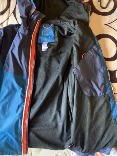 Otra Chaqueta Impermeable