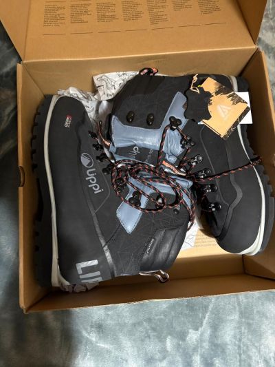 Otra Botas De Montaña