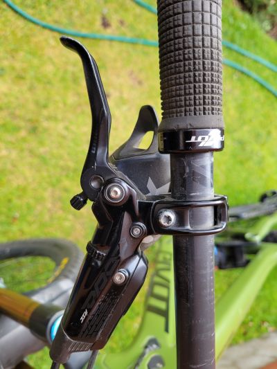 Pivot Switchblade 2022