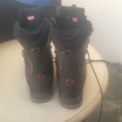 Mammut Botas Alta Montaña Semiautomáticas