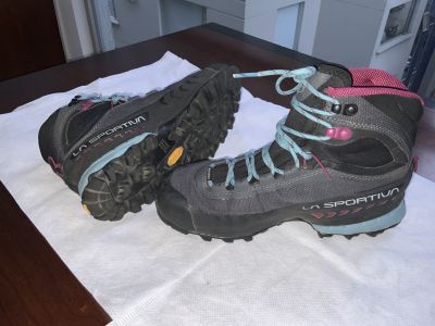 La Sportiva Botas
