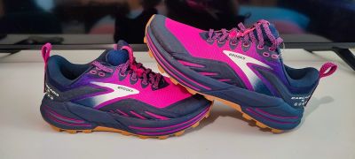 Brooks Cascadia 16