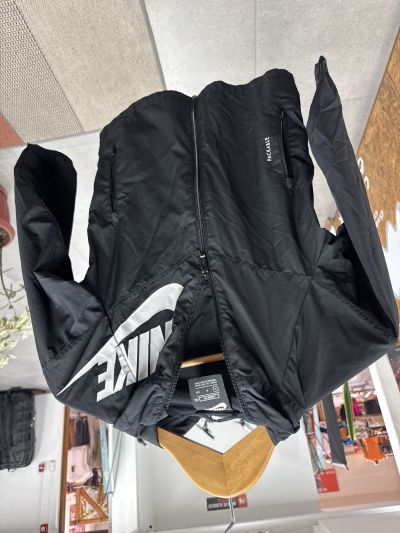 Nike 80