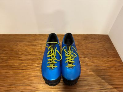 Giro Zapatos