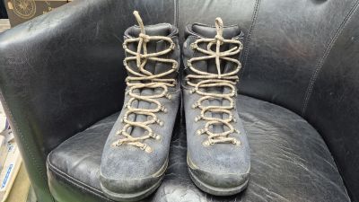 Scarpa Modelo Manta, 2.7Mm Cuero Y Vibram.