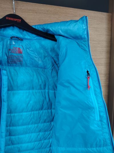 The North Face Chompa De Pluma Negra The North Face - Summit Series - 850 Fill