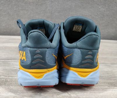 Hoka One One Clifton 8